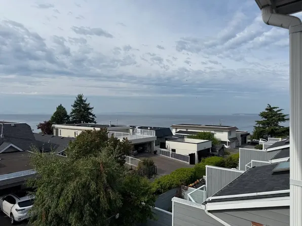 15154 Beachview Ave, White Rock, BC