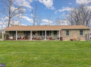 15 Burnside Dr, East Berlin, PA