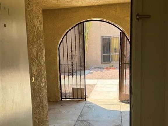 5th image of 4217 Park Ct