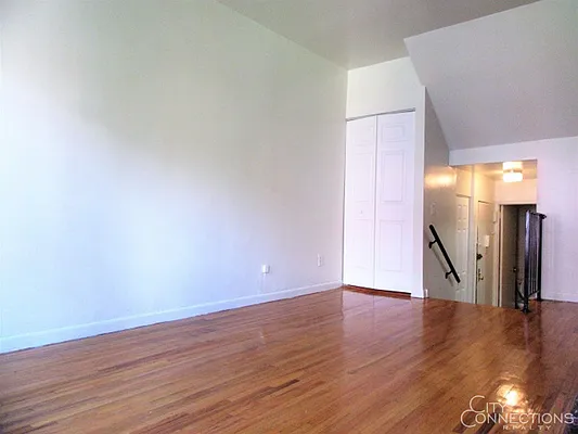 Rented by City Connections Realty | media 17