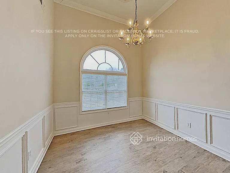 523 Brooks Rd — Photo 5