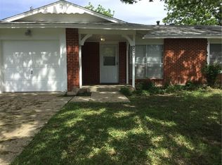 717 Susan Dr, Arlington, TX 76010