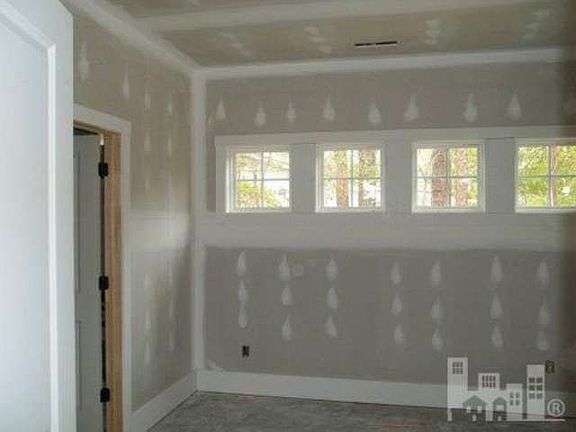 5th image of 5706 Wisteria Ln
