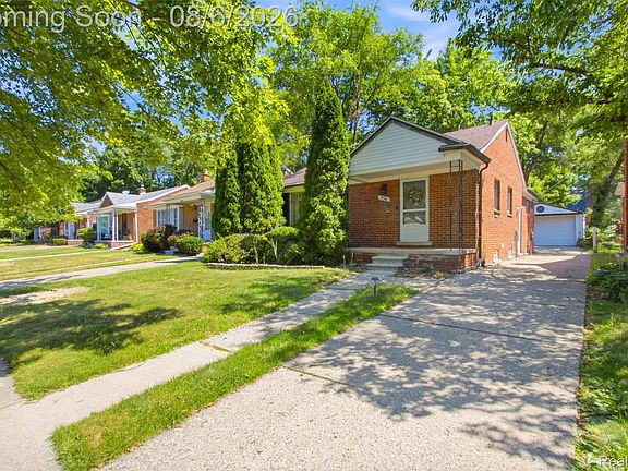 2nd image of 9546 Hazelton Ave