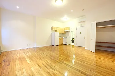 Rented by Urban Real Estate Inc