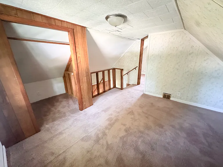230 N Wayne St — Photo 7