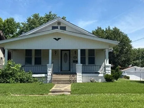 214 W Central Ave, Benld, IL 62009