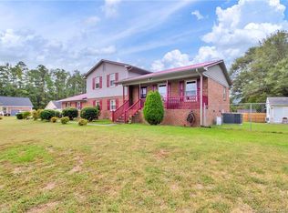 7909 Gaelic Dr, Fayetteville, NC 28306