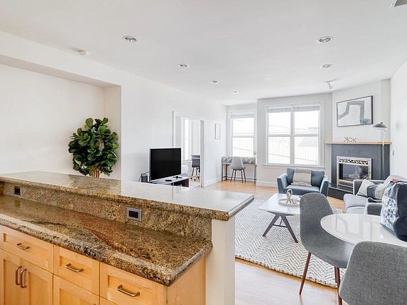 4th image of 1044 Mississippi St #2