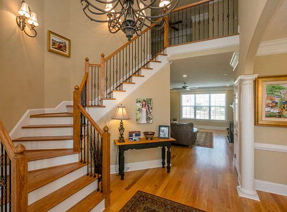3rd image of 1002 Woody Hill Cir