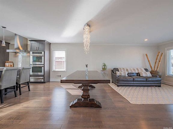 5th image of 143 Orchard St
