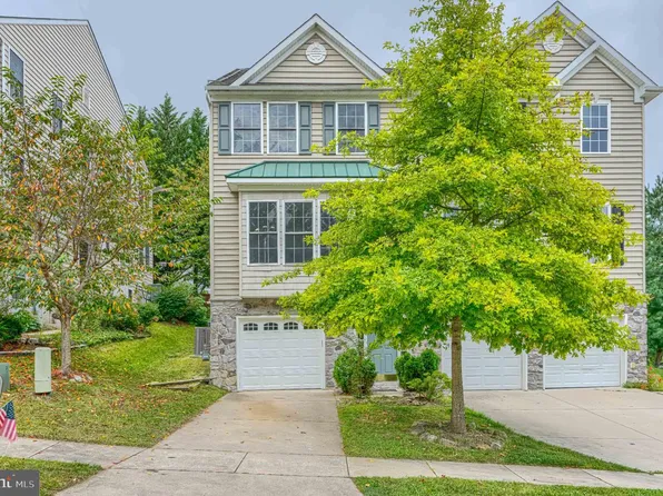 4 Carmichael Ct, Catonsville, MD 21228