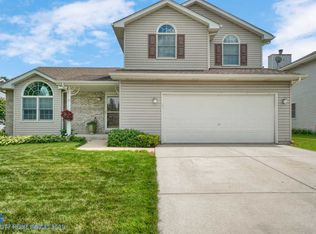 24947 S Cashel Bay Rd, Manhattan, IL 60442