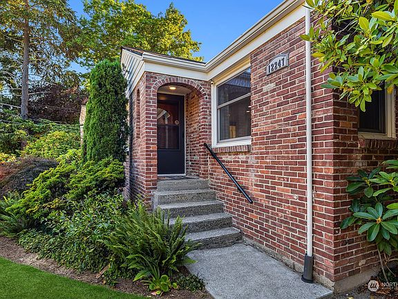 2nd image of 12247 Corliss Avenue N