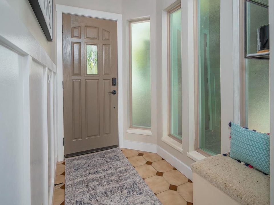 1st image of 23005 Olund Cres