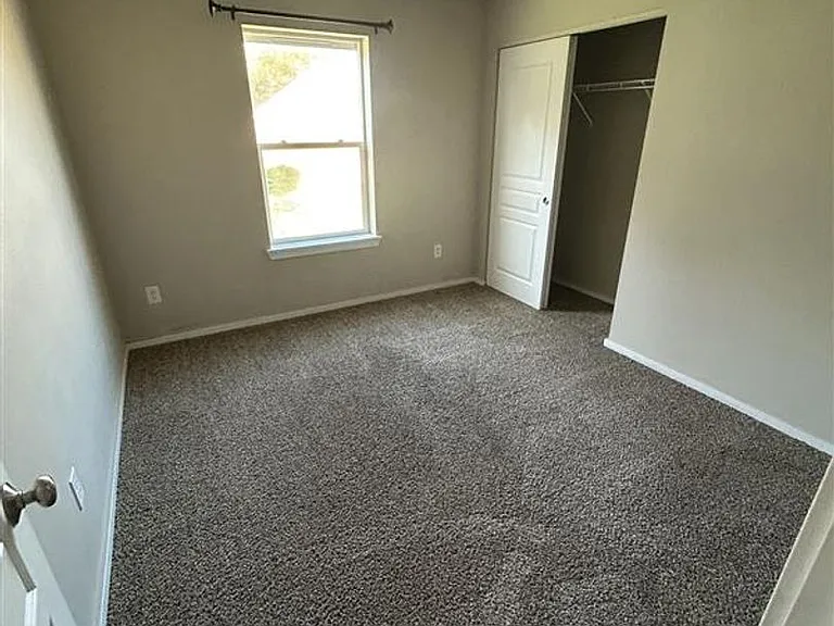 206 Walnut Grove Ct — Photo 8