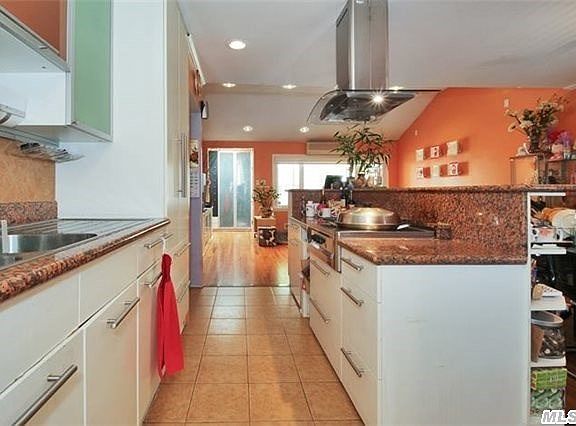 5th image of 15118 24th Ave