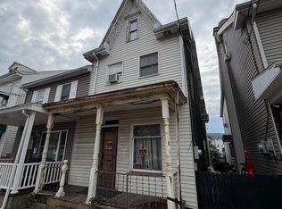 228 W 2nd St, Mount Carmel, PA 17851