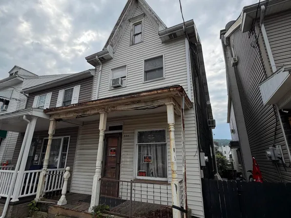 228 W 2nd St, Mount Carmel, PA 17851