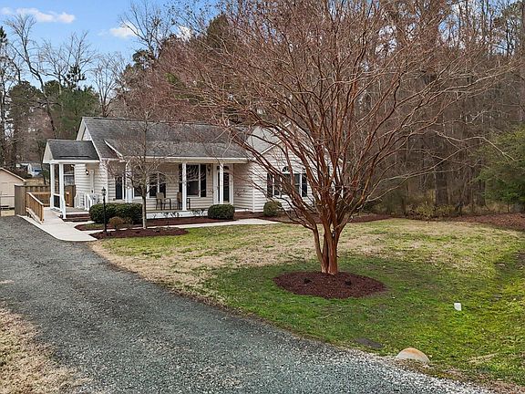 4th image of 207 Meadow Brook Ln