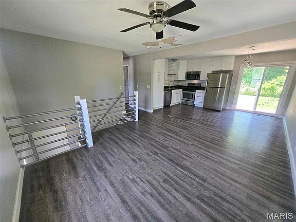 5th image of 21 Oak Bend Dr