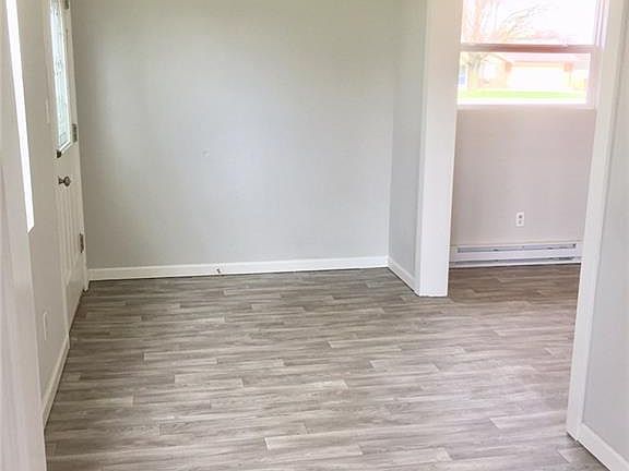 4th image of 3572 N Lake Shore Dr