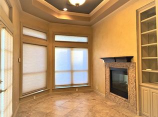 819 Grandview Estate Dr, Corsicana, TX 75109