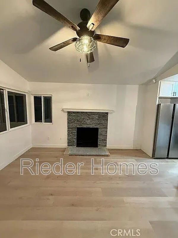 Studio, $1,250 — Photo 1