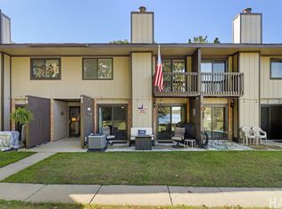 83 Woodhills Bay Rd #83, Fox Lake, IL 60020