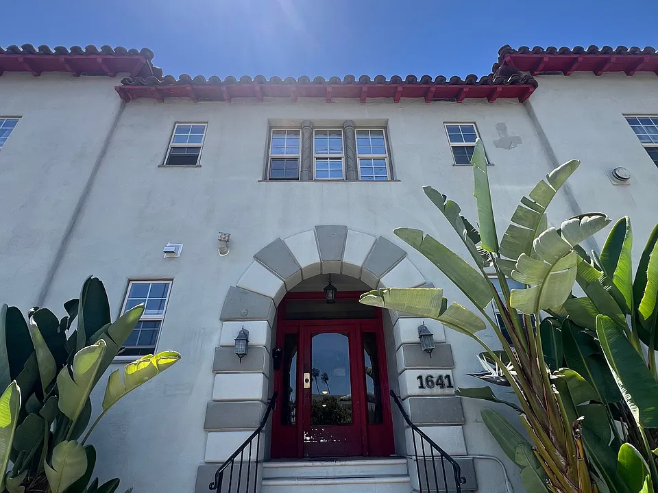 1641 Crenshaw Blvd #1