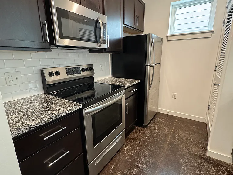 1216 Porter St #A — Photo 13
