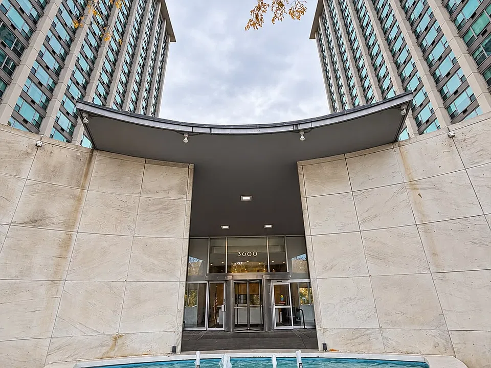 3600 N Lake Shore Dr #1511