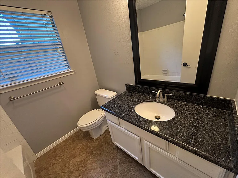 2910 Pioneer Pass — Photo 27