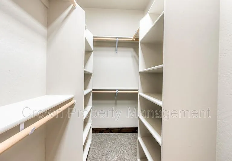 4032 Snowberry Ave — Photo 23