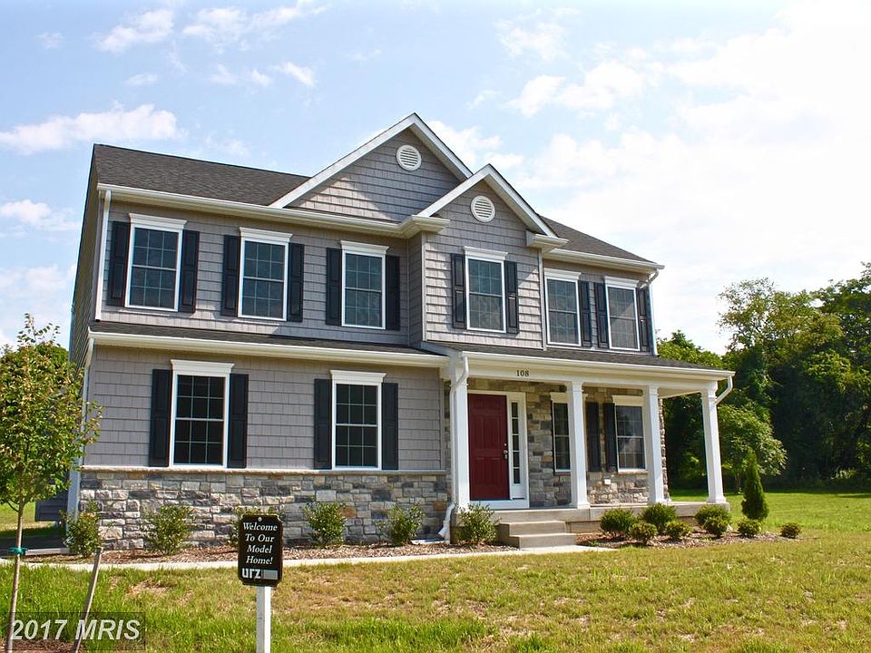 1st image of 108 Barbaro Ct