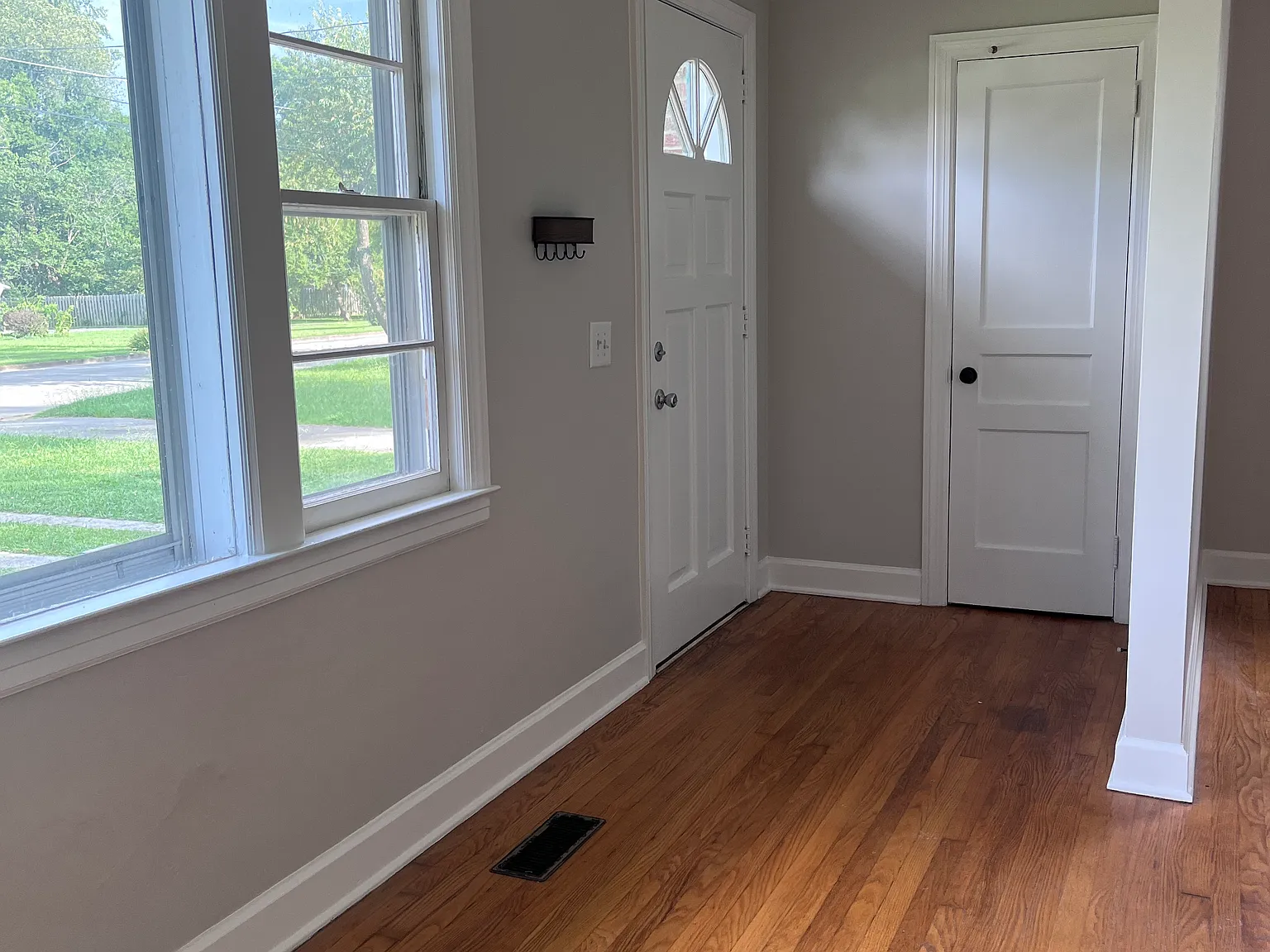 1411 Stonewall Blvd — Photo 4