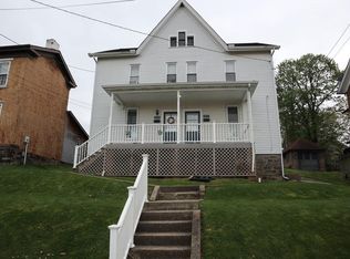 217 5th St, California, PA 15419