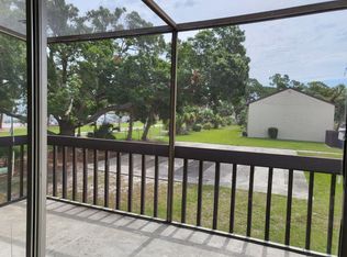 2721 Hidden Lake Blvd Unit C, Sarasota, FL 34237