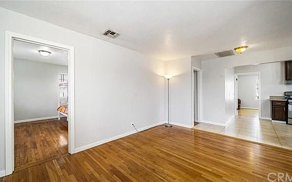 3rd image of 17836 S Hobart Blvd