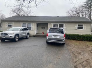 34 Winter St, Topsham, ME 04086