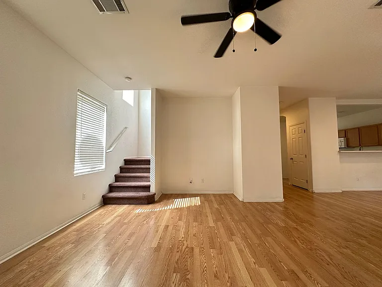 10440 Anacostia St — Photo 4