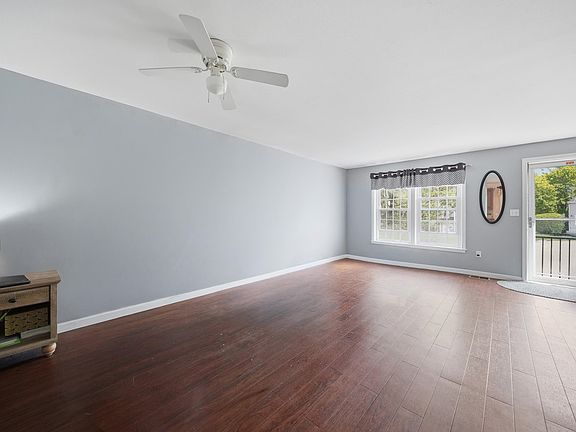 5th image of 7 Sundown Drive #A
