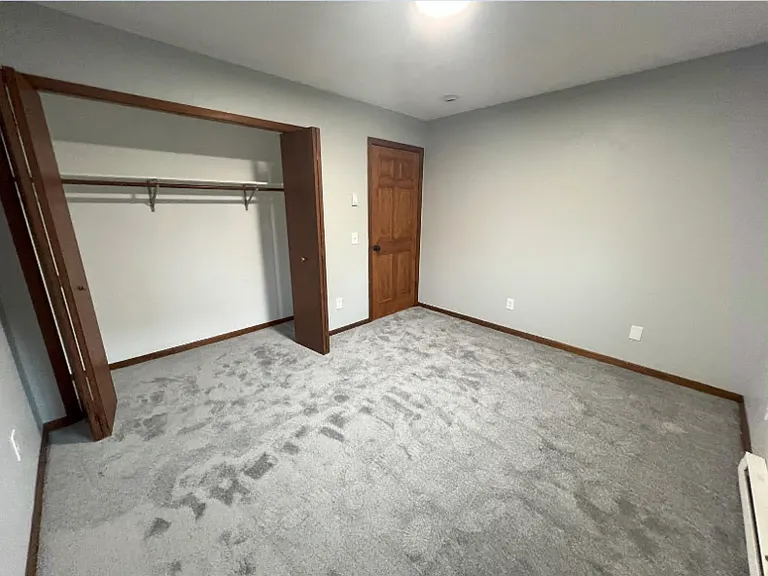 2 S Wickham Ct #1 — Photo 11