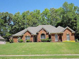 8210 Rebecca Woods Dr, Arlington, TN 38002