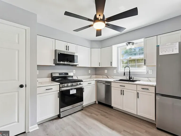 6901 Mumford St — Photo 4