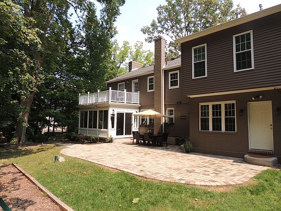 4th image of 797 E Schantz Ave