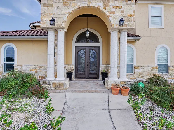 113 Abrego Mount, Floresville, TX 78114