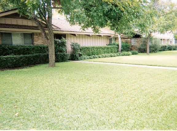 2nd image of 921 Egyptian Way