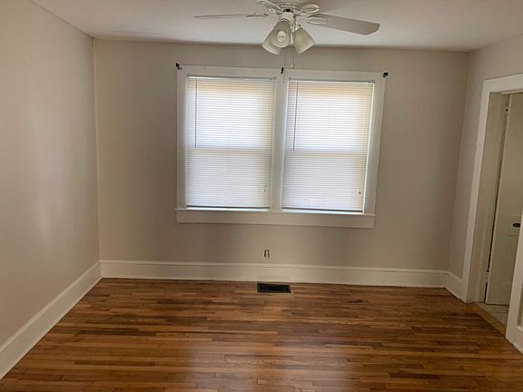4th image of 107 Woodrow St