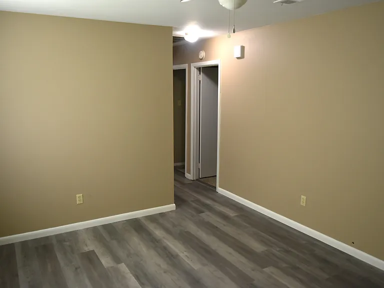 5700 Palo Alto Dr — Photo 3